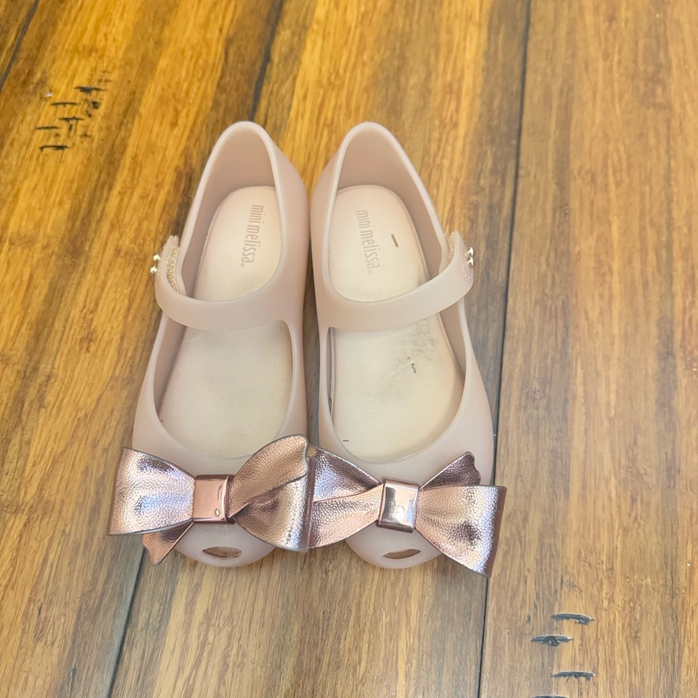 Mini Melissa Kids' Pink Bow Shoes